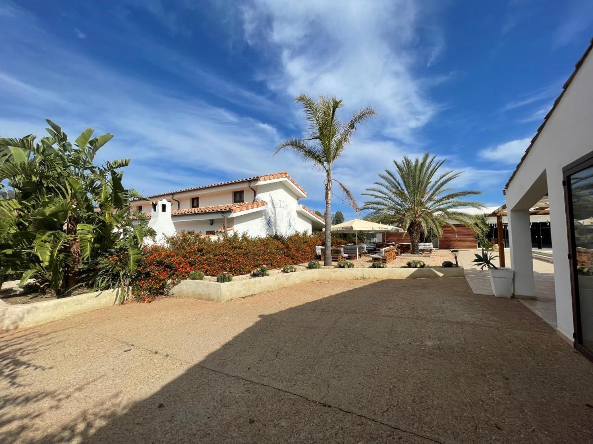 Sa Iba Resort Tertenìa Kültér fotó